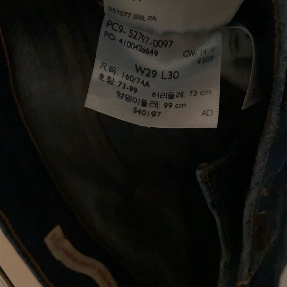Brand new without tag, Levi’s 720 High Rise Super Skinny medium blue jeans 29 - Picture 5 of 7